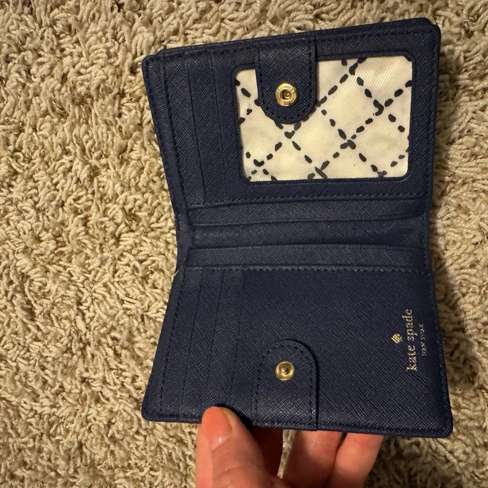 Kate Spade Navy Blue Women's Bi-fold Medium Wallet - Picture 3 of 4